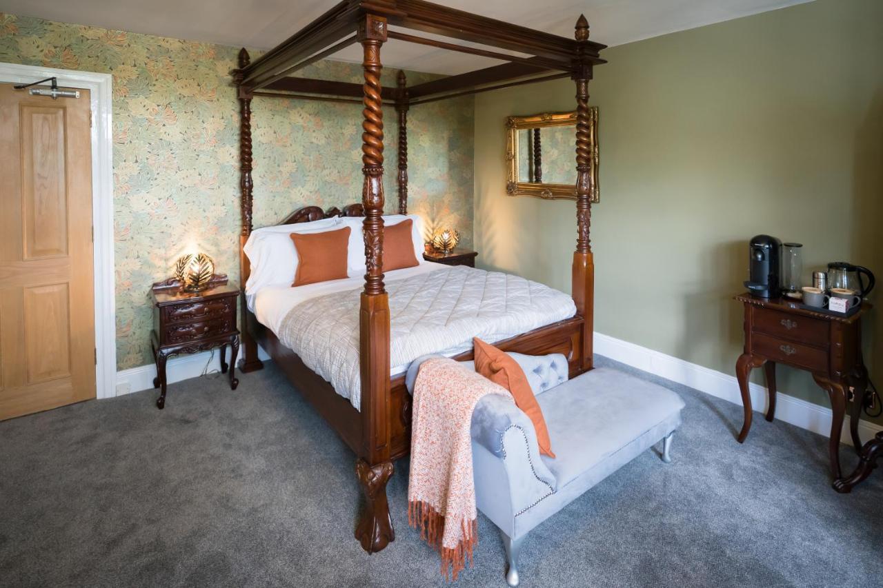 Tottington Manor Hotel Henfield Extérieur photo