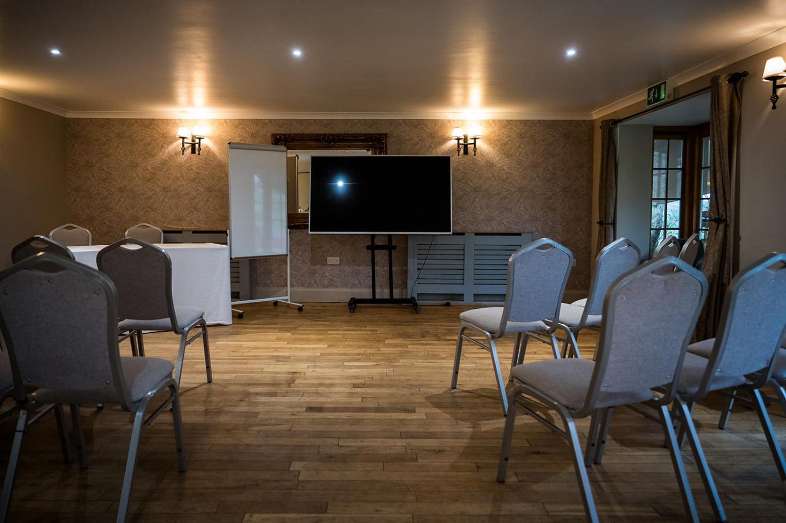 Tottington Manor Hotel Henfield Extérieur photo