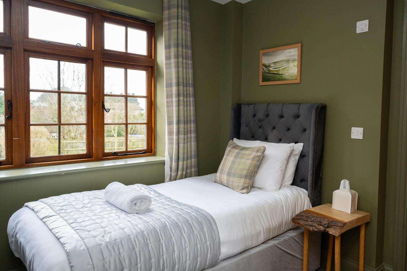 Tottington Manor Hotel Henfield Extérieur photo